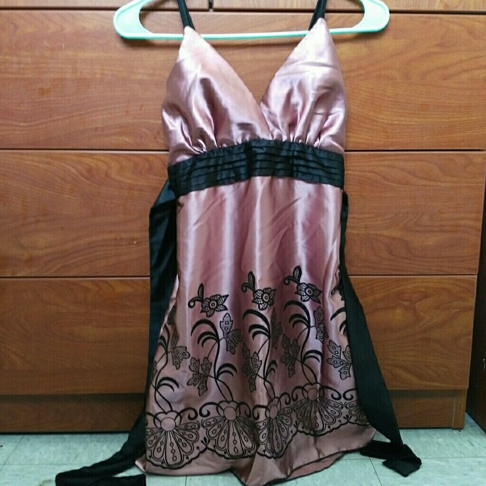 V neck Pink mini dress