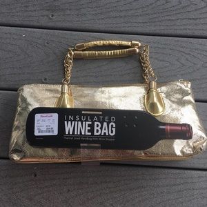 NWT - insulted wine bag!