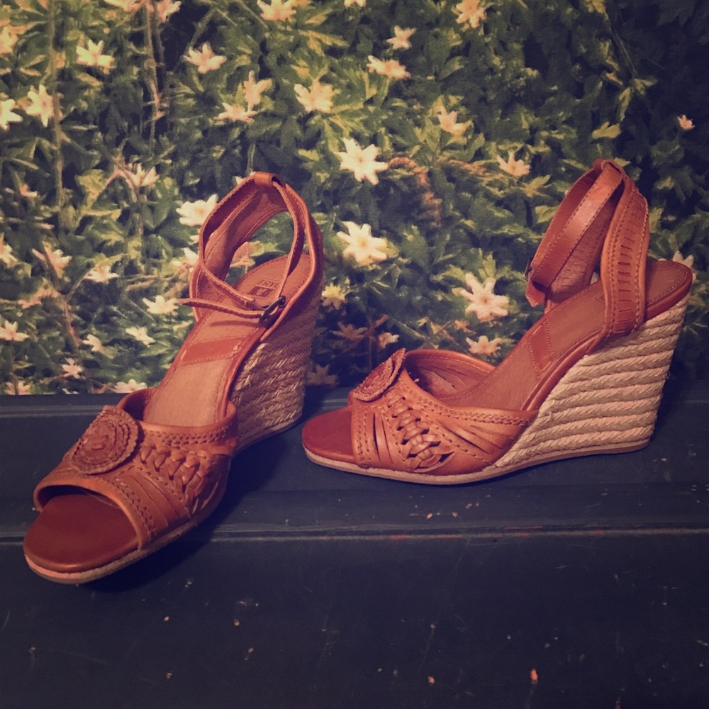 Frye huarache espadrille sandals