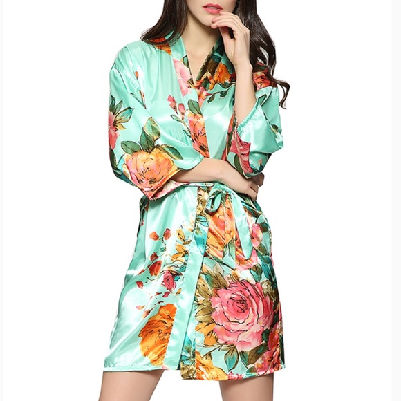 Vana Kimono Robe l Plus Available - Picture 5 of 8