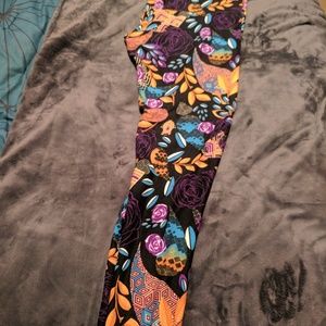 NWT TC LuLaRoe Leggings Floral Paisley