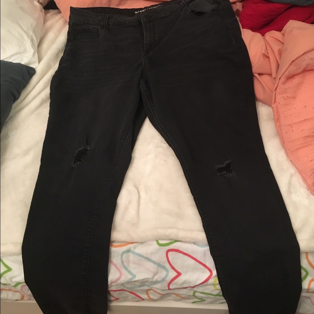 Old navy rockstar mid-rise destroyed demin