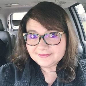 Meet your Posher, Leslie