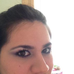 Meet your Posher, Fabiola