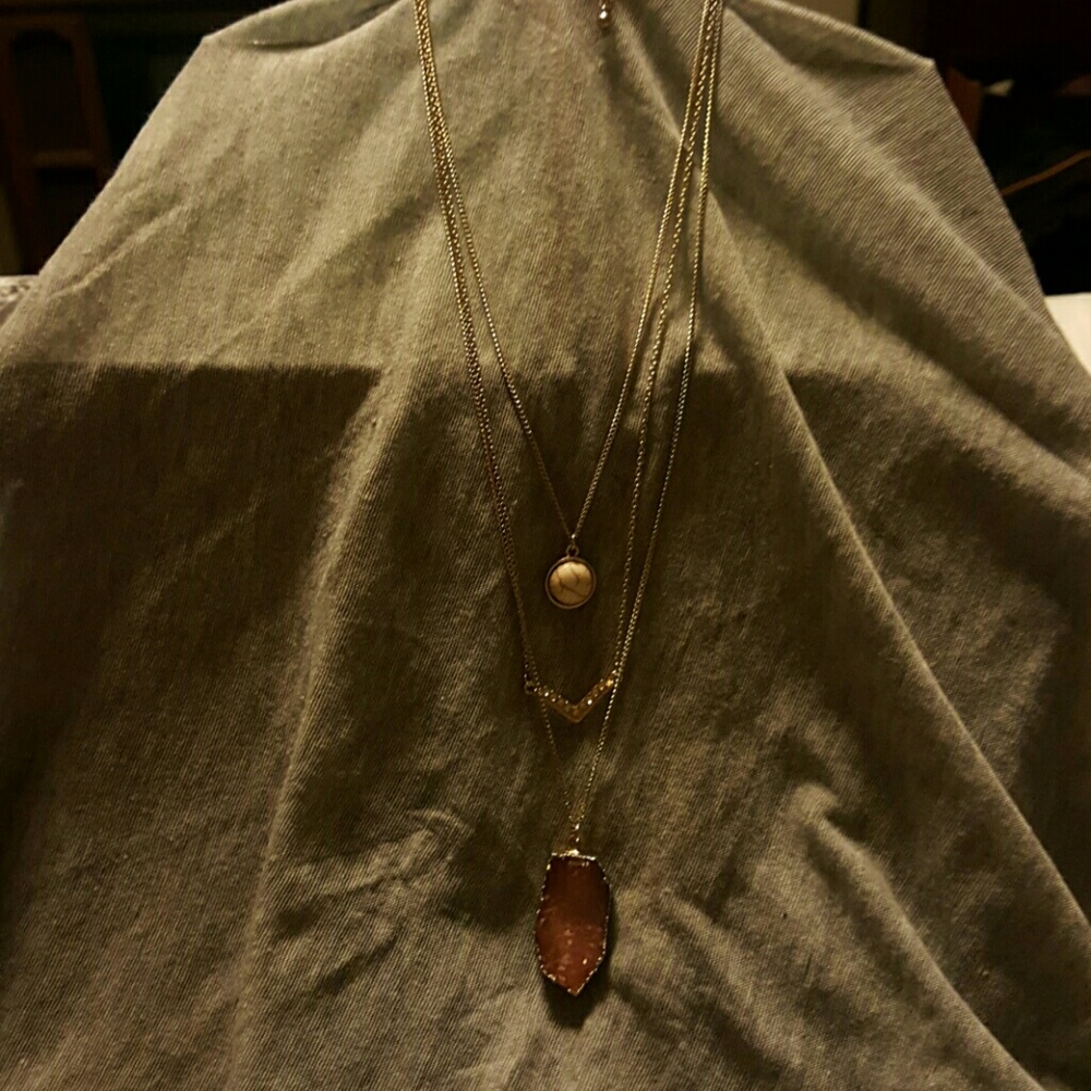 Beautiful 3 row necklace