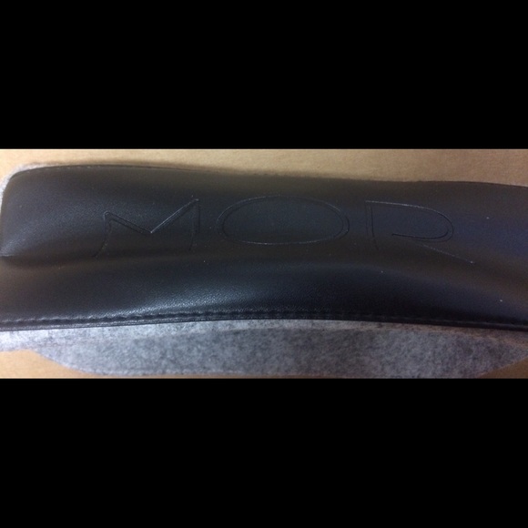 Cosmetic case MOR Brand New with tag - Picture 3 of 5