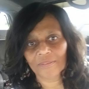 Meet your Posher, Cynthia