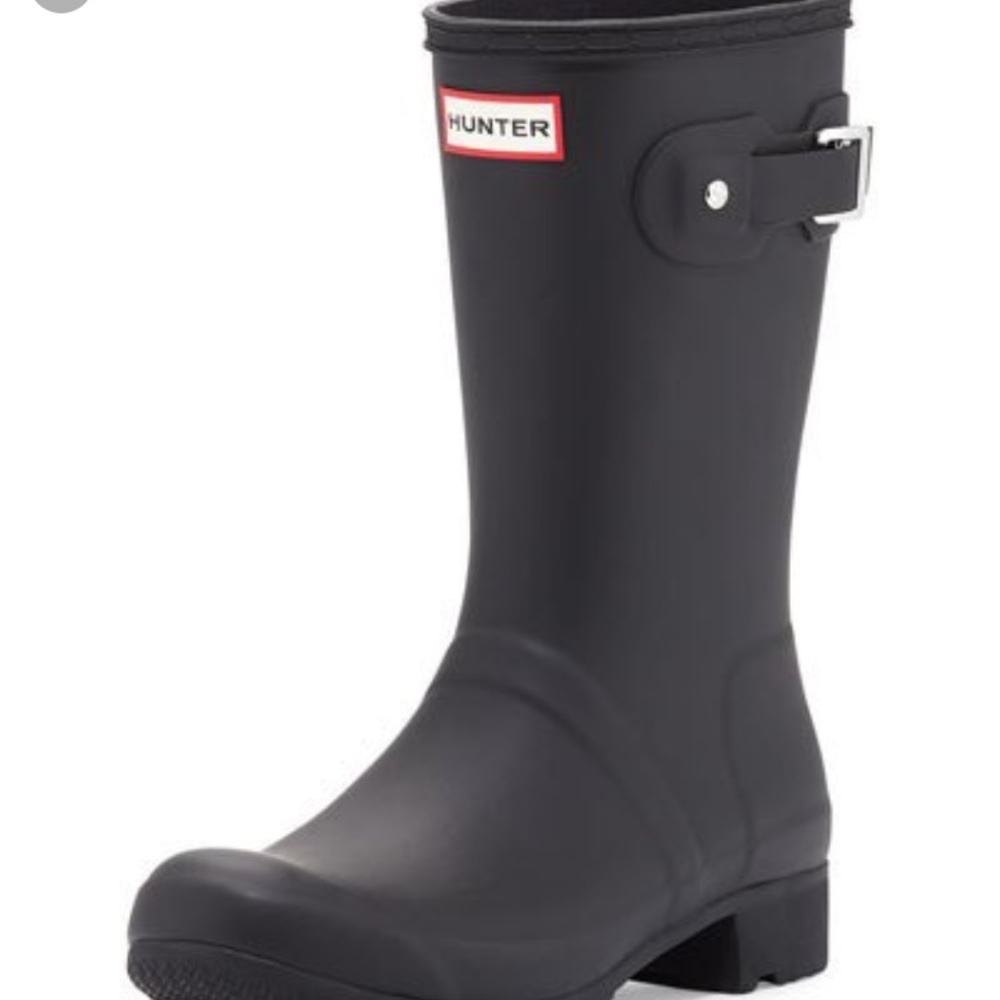 Gray short Hunter heeled rain boots