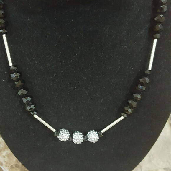 Necklace large Black and Silver. - Picture 2 of 7