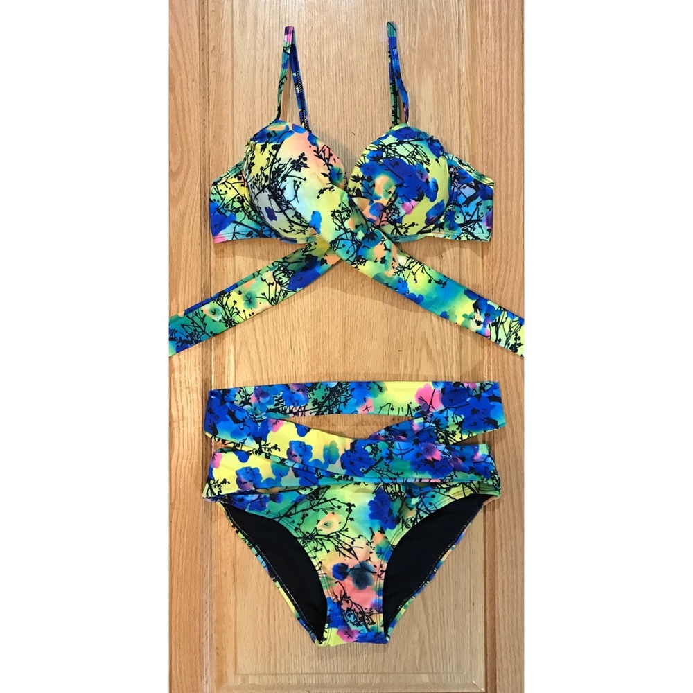 Blue floral 2 pc swimsuit