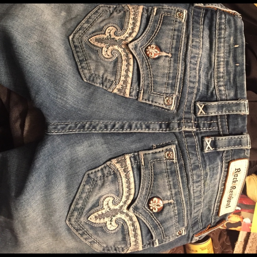 Size 25 Rock Revival