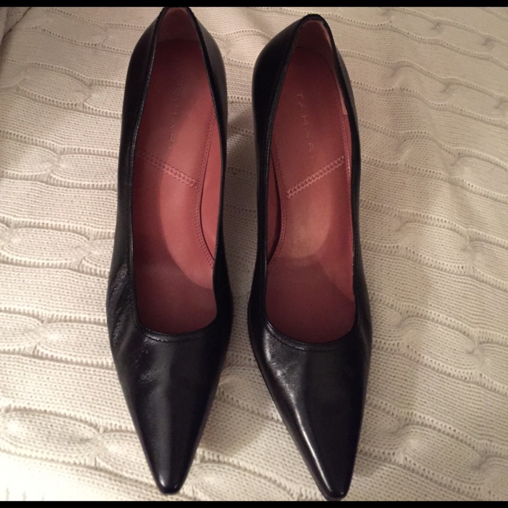 Tahari black heels