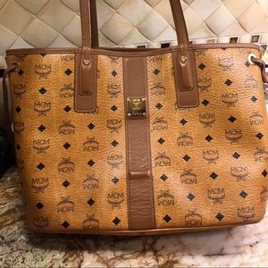 MCM Medium Liz Reversible Tote