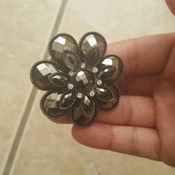 Adjustable flower ring - Picture 4 of 4