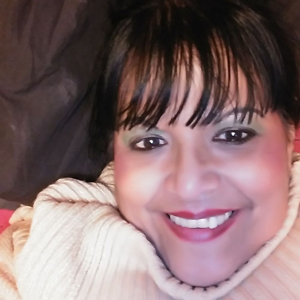 Meet your Posher, Yolanda