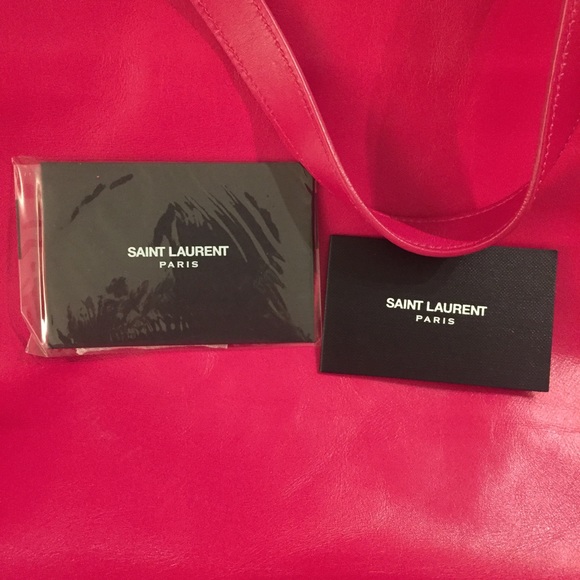 *NWT* YSL leather reversible shopper - Picture 4 of 7