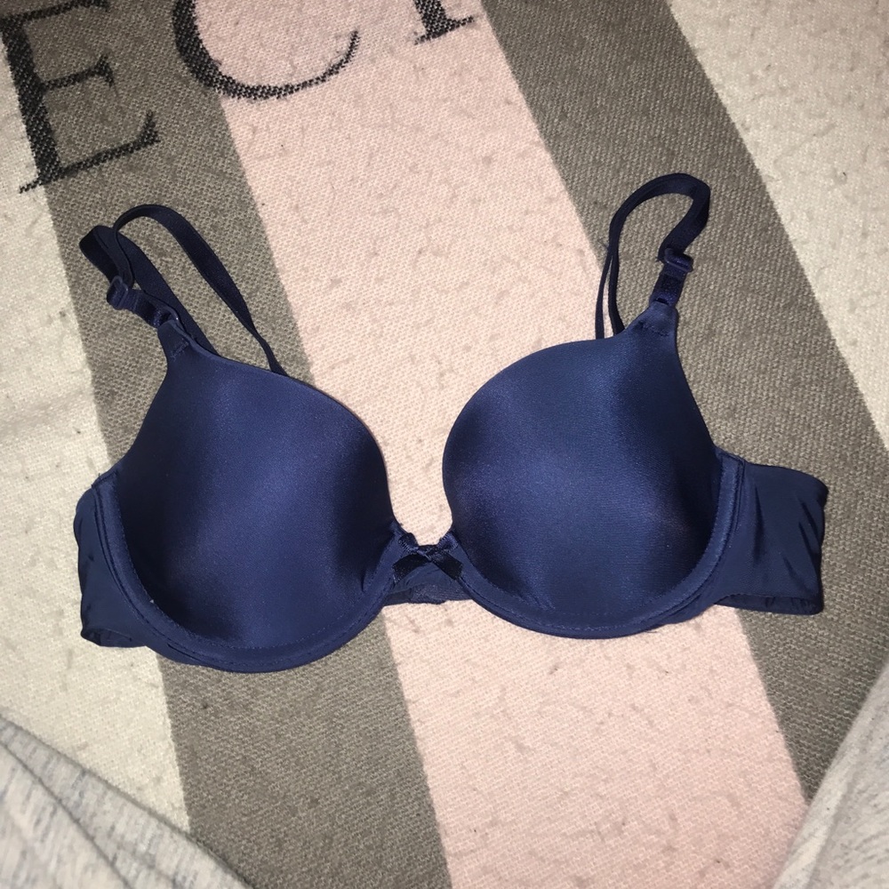 Navy blue size 32B Victorias secret bra