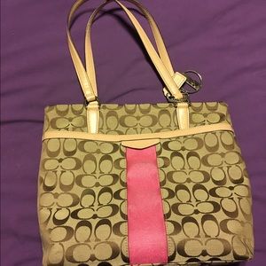 Coach Signature Purse