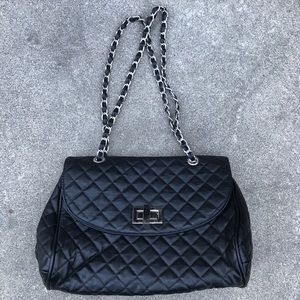 Forever 21 Black Quilted Purse
