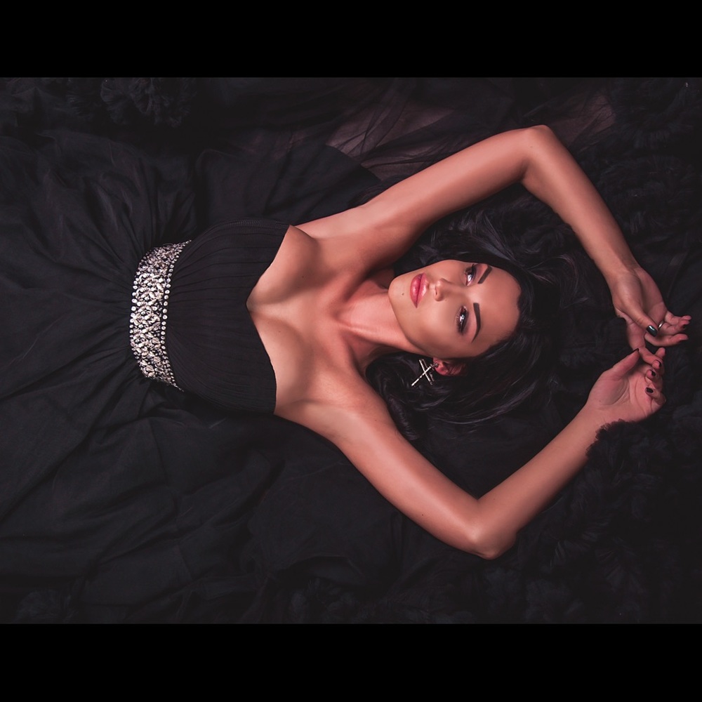 Meet your Posher, Rina :) - Picture 6 of 8