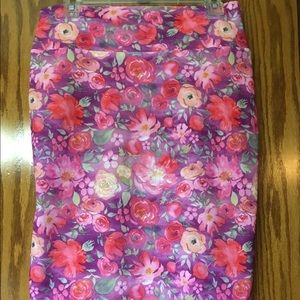 Lularoe Cassie Medium