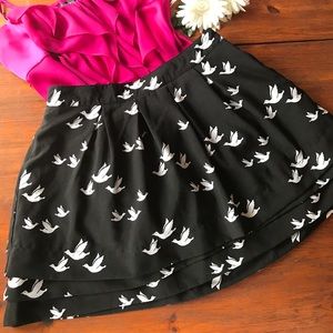 🎉HP🎉 GORGEOUS Black Skirt w/ White Doves
