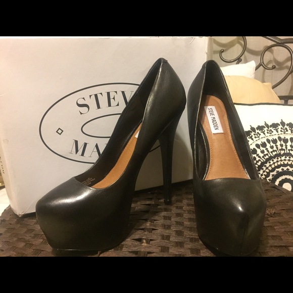 Stilettos/High heels - Picture 5 of 8