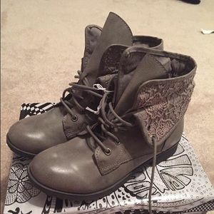 Women's boot