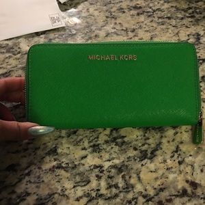 Michael Kors Jet Set wallet