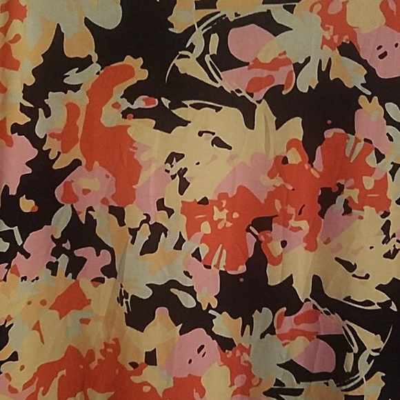 ❌SOLD❌Colorful Lularoe Randy Top - Picture 3 of 4