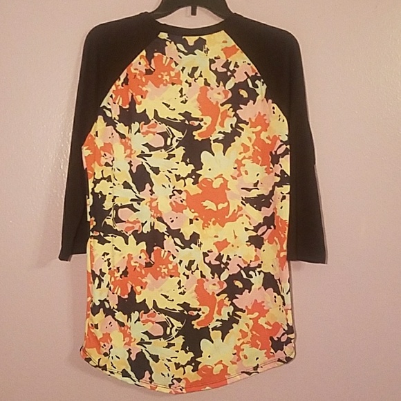 ❌SOLD❌Colorful Lularoe Randy Top - Picture 4 of 4