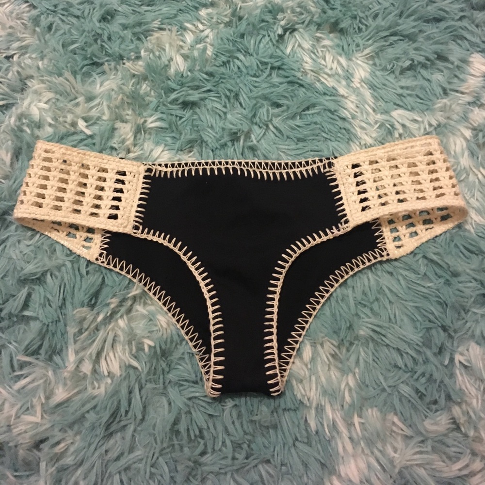 NWOT Victoria's Secret Swim Bottom