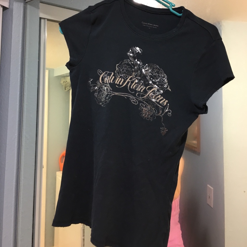 Tee