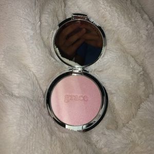 Philosophy shimmering face powder.