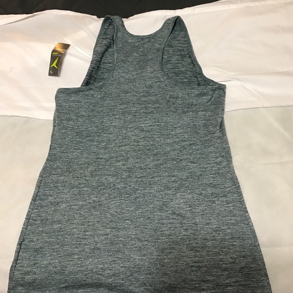 NWT Old Navy Active Shirt - Picture 2 of 4