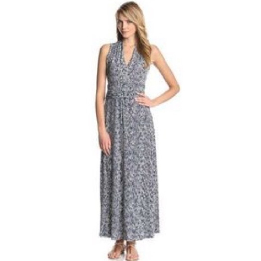 Vince Camuto V-neck maxi dress