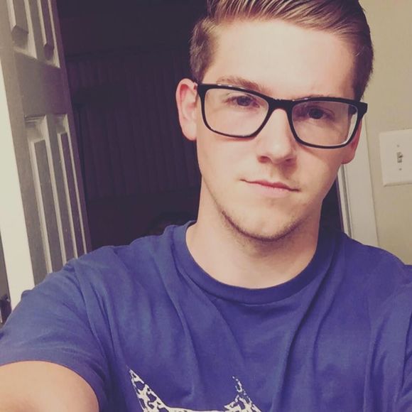 Meet your Posher, Alex - Picture 1 of 1