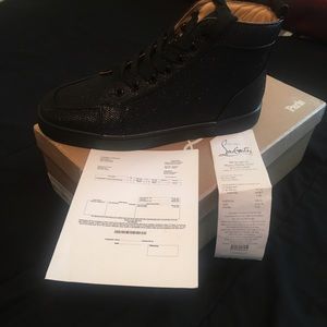 All Black Crystal Christian Louboutin ⚫️⚪️⚫️