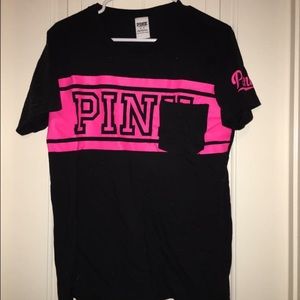 VS pink t shirt