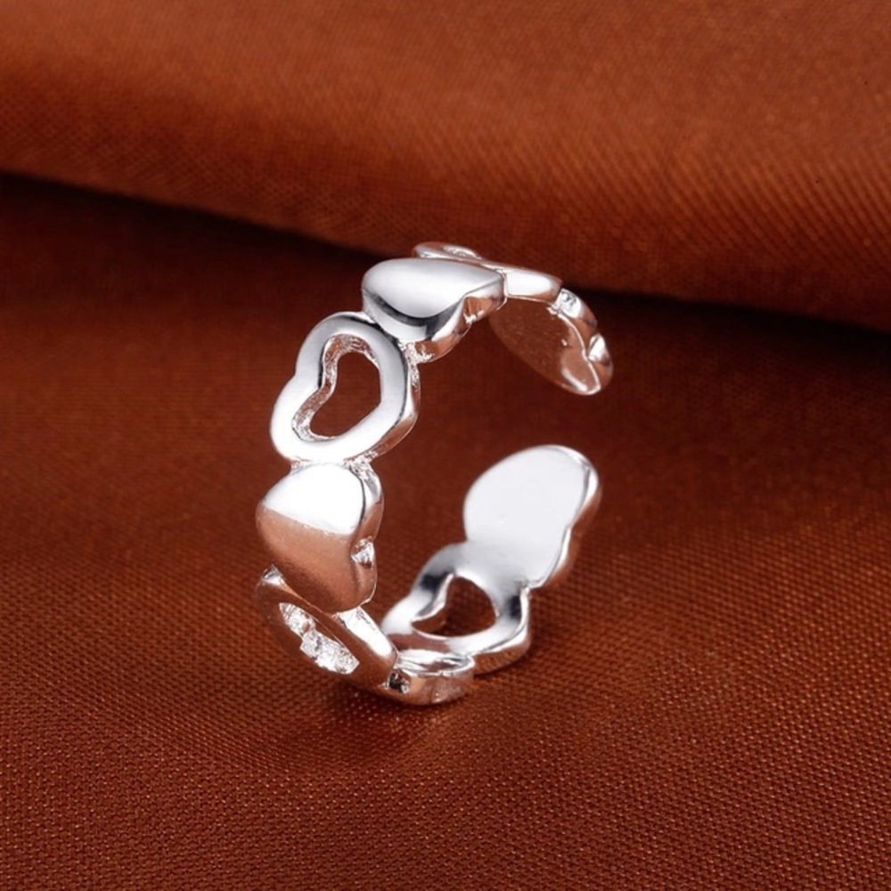 NWT STERLING SILVER HEART RING - Picture 2 of 2