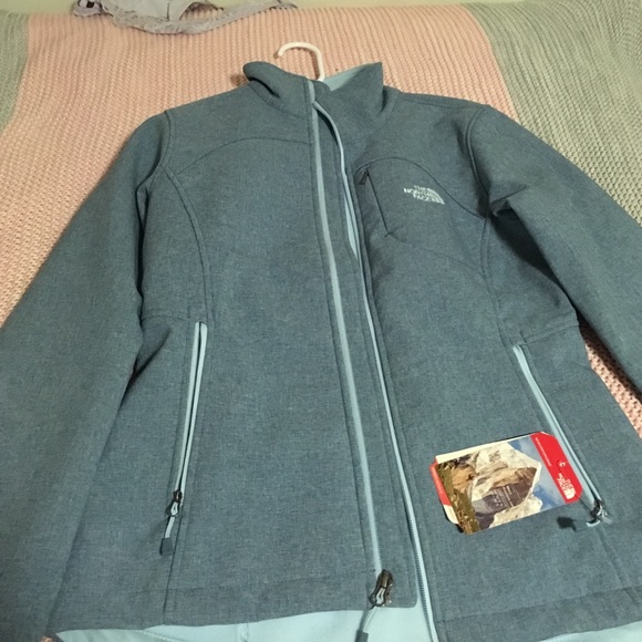 North face jacket - Picture 1 of 2