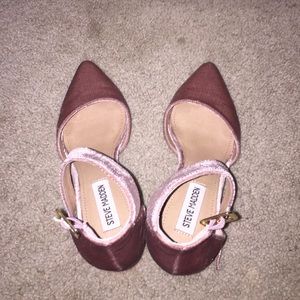 Velvet light pink Steve Madden heels