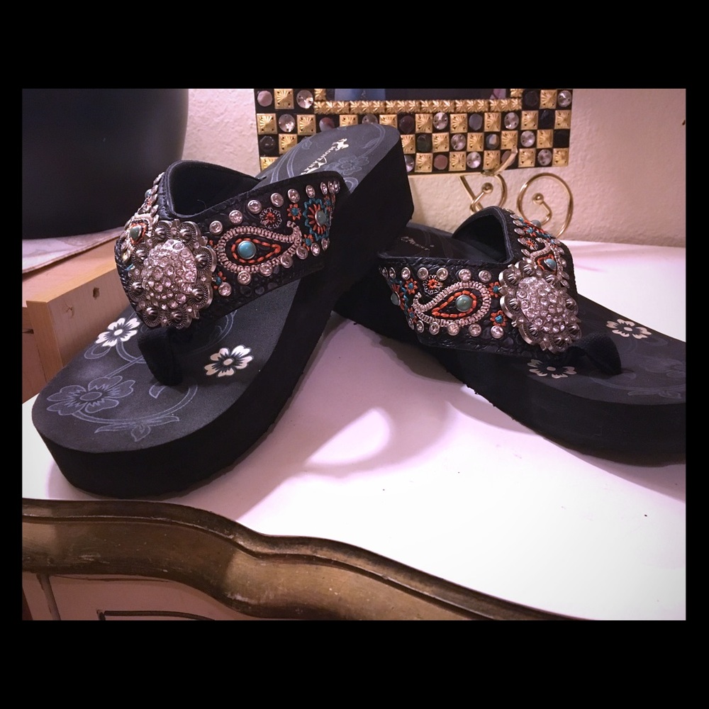 Montana west flip fops