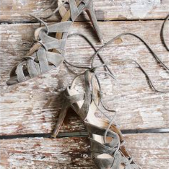 NWT Banana Republic Lace-Up Julie Heel - Picture 4 of 5