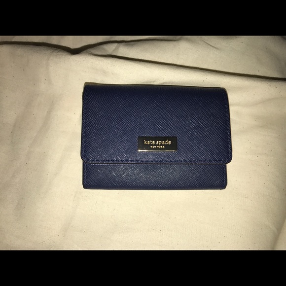 Kate spade wallet - Picture 1 of 2