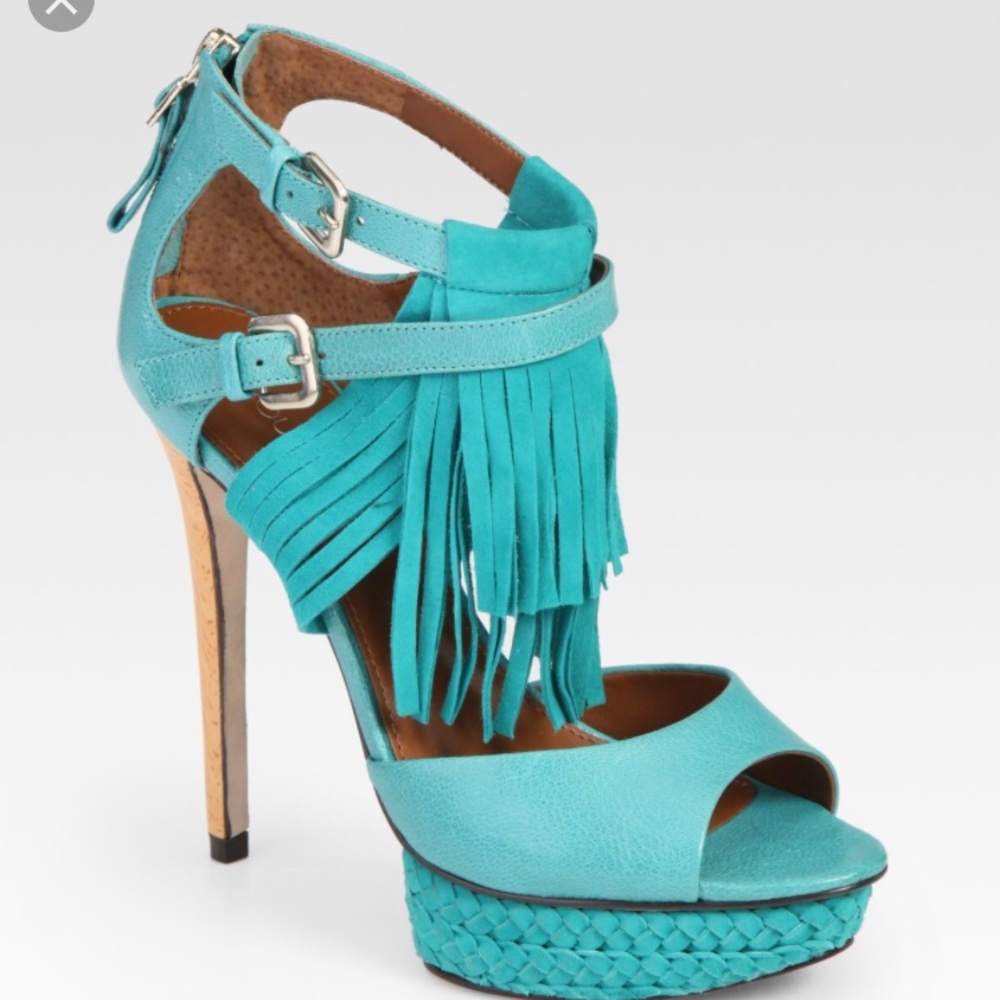 NWT FABULOUS Fringe platform sandals