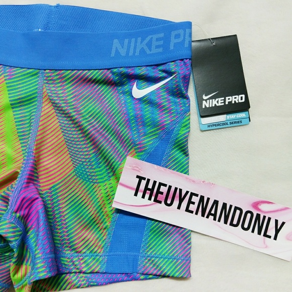 🚫SOLD OUT🚫 $45 NWT Nike Pro Shorts Hyper Cool - Picture 3 of 6