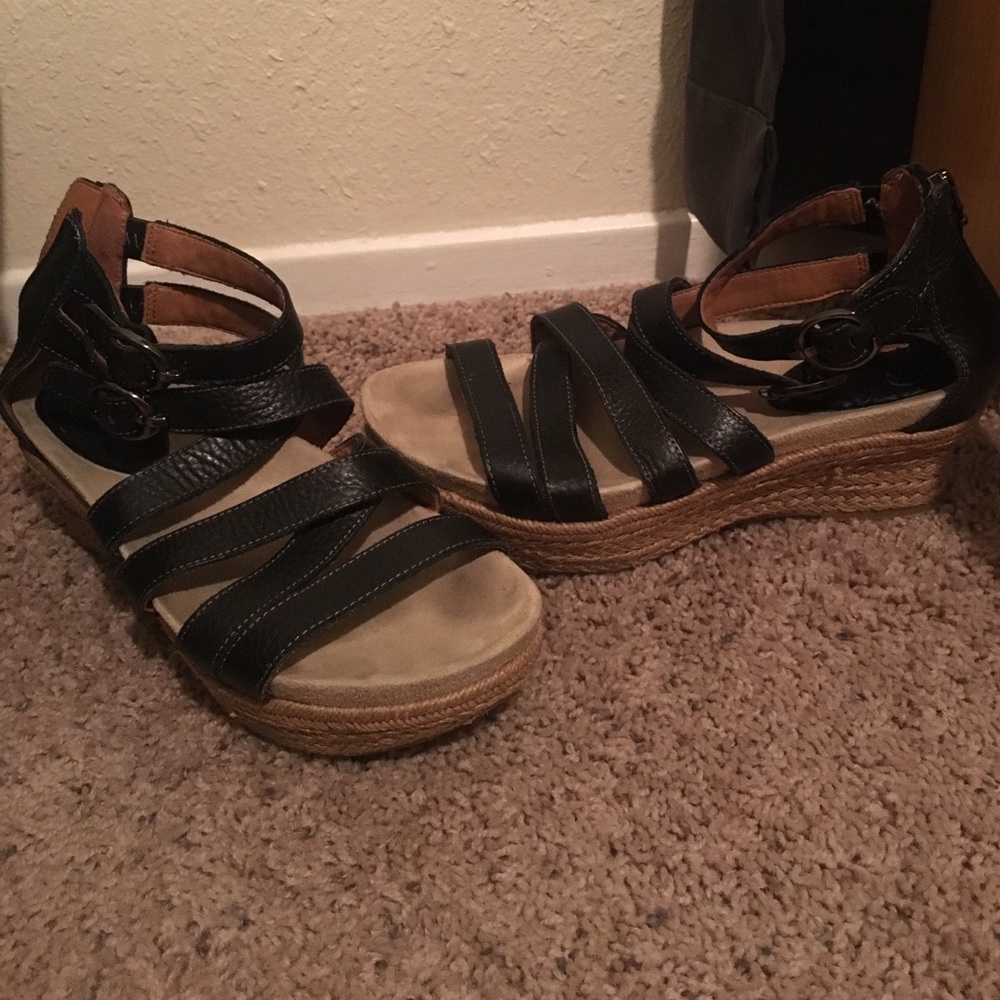 Earthies sandal wedges
