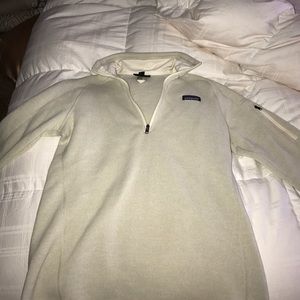 New medium cream colored Patagonia pull over