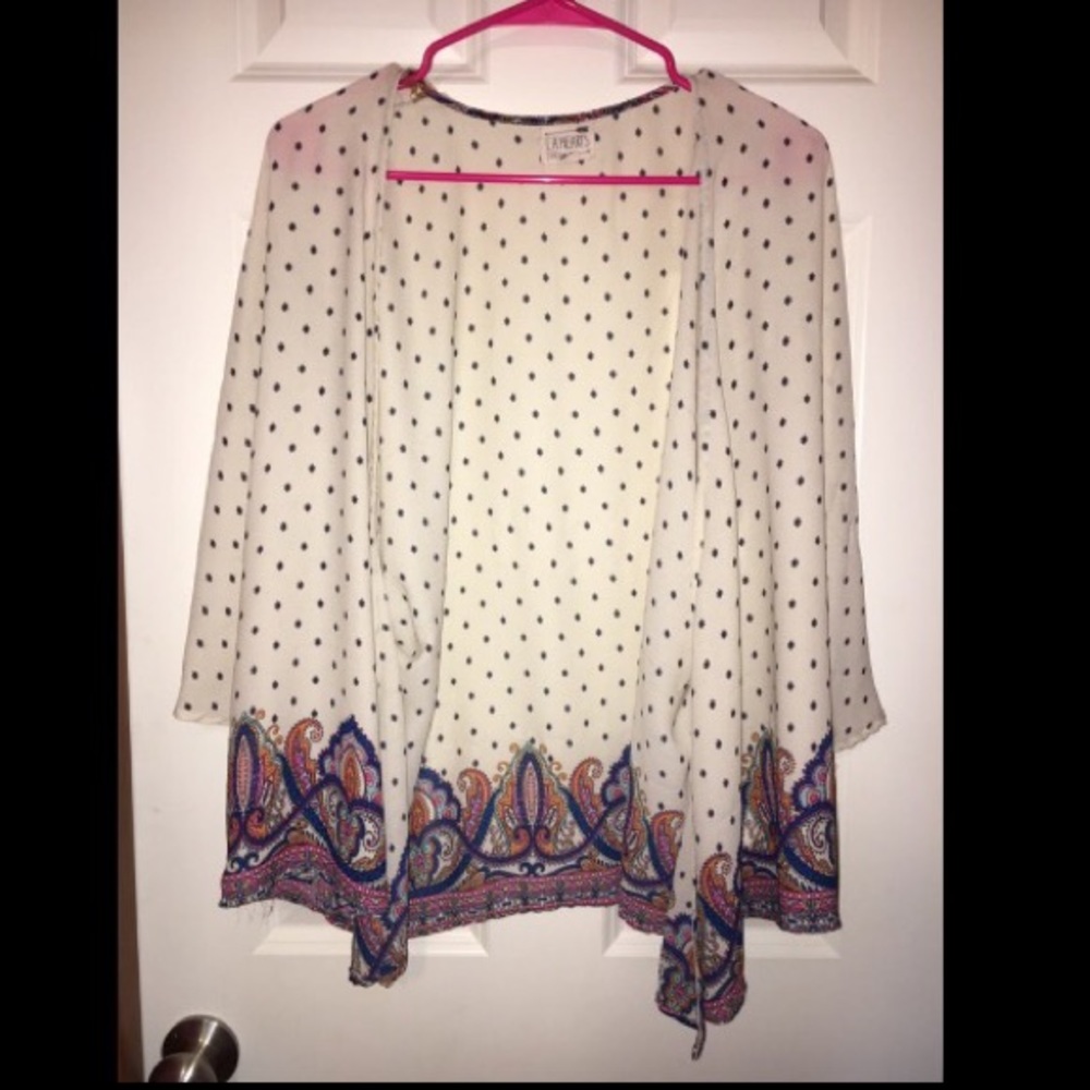 Very lightweight cardigan